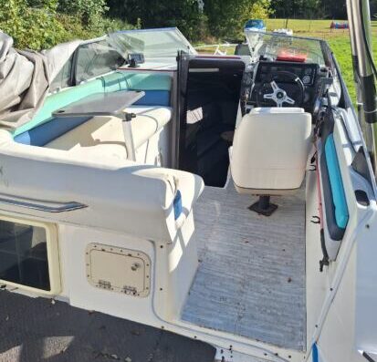 Bayliner 2455 für Außenborder inklusive 3t Trailer