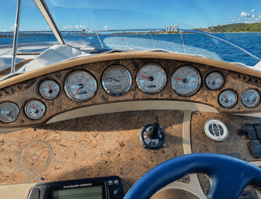 Doral 310 SE–MT Diesel (2025)–Bugstrahlruder